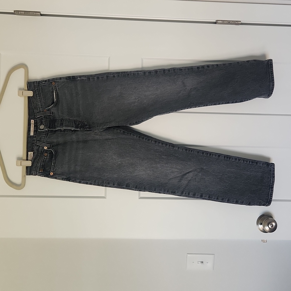 Levi's wedgie straight leg jeans
